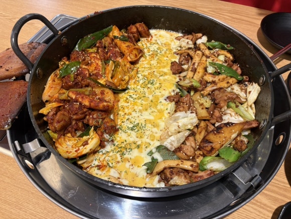 유가네닭갈비 영남대점 이미지