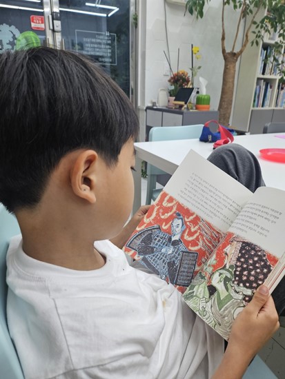 책방글구멍 이미지