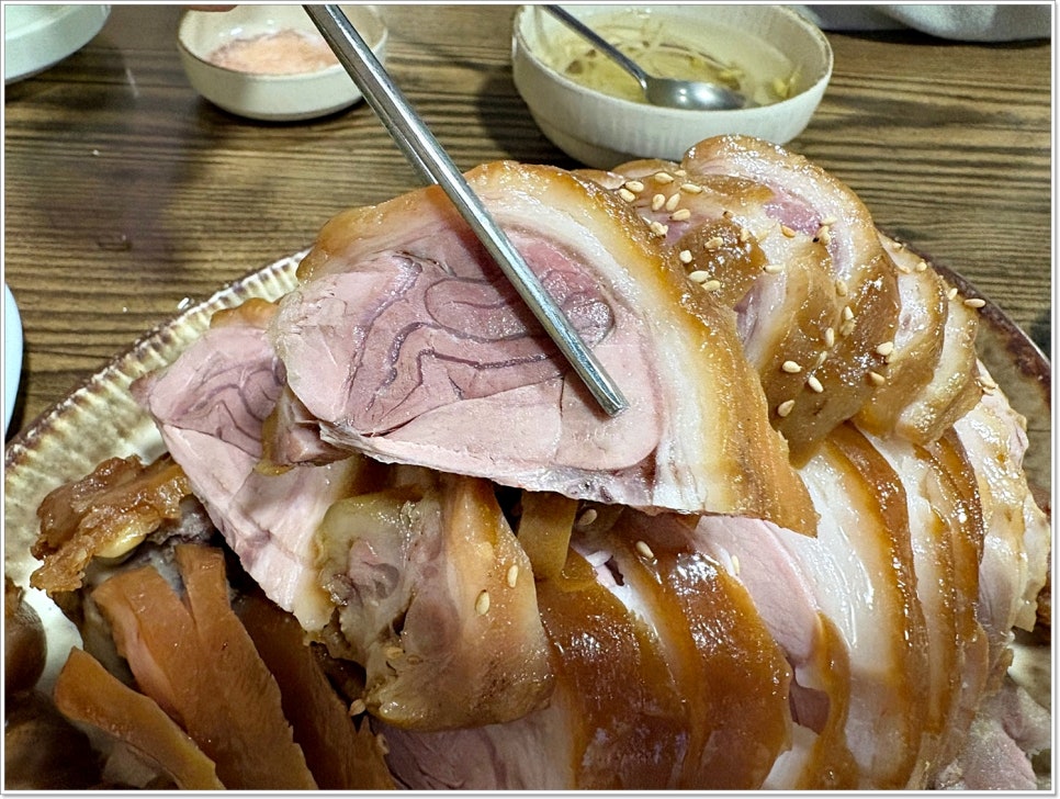 일품왕족발 이미지