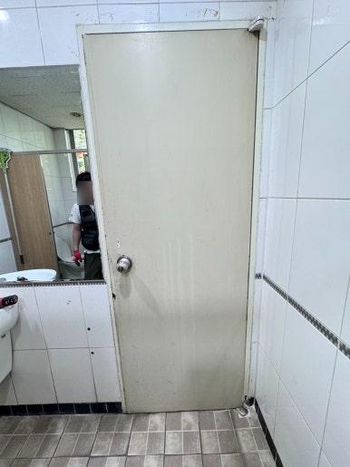 인천 검단 상가 화장실 방화문 고장 수리 대표 사진