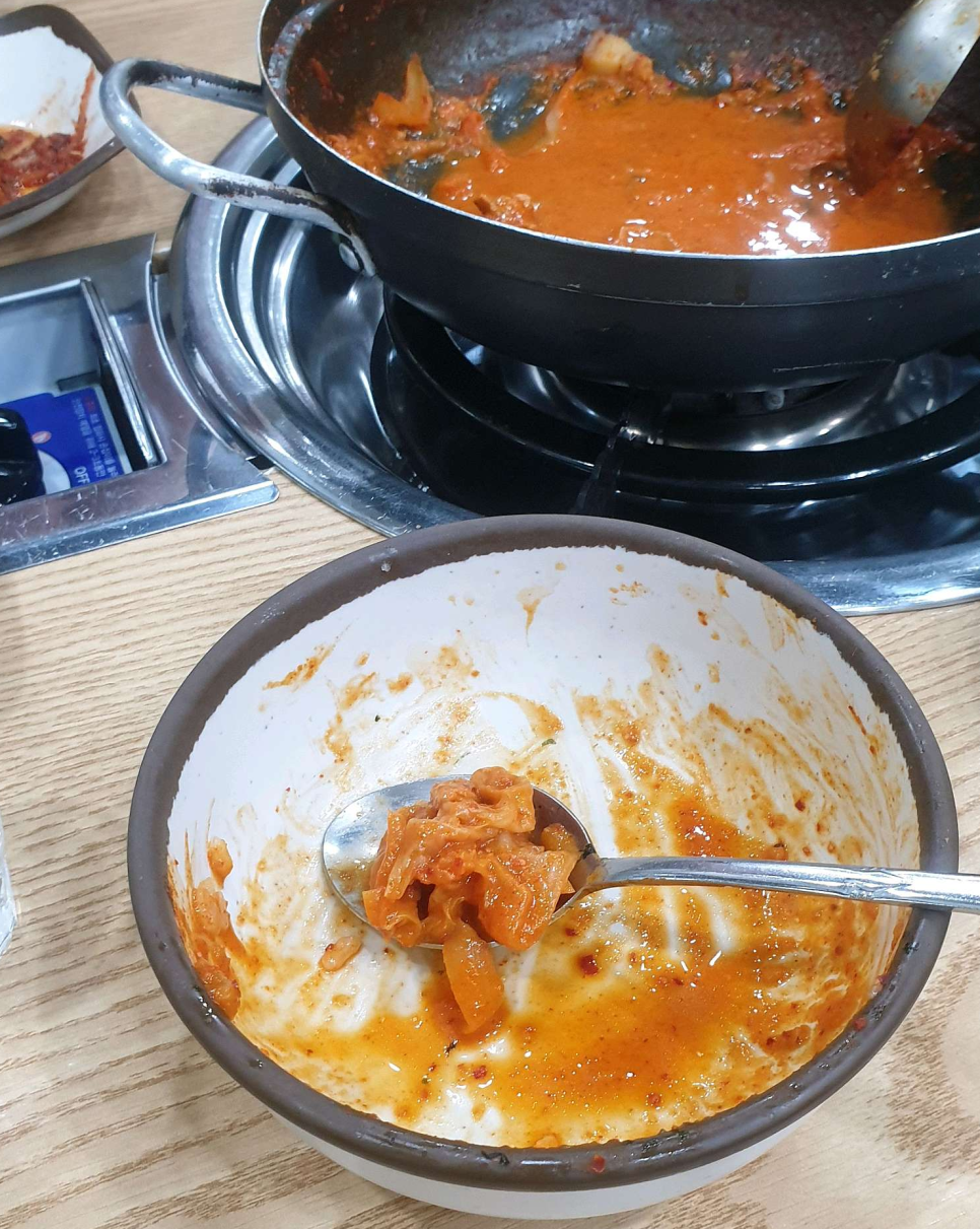 뽀글이생돼지김치찌개 이미지
