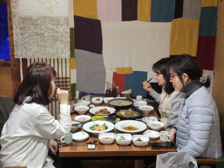 빠꿈사리 이미지