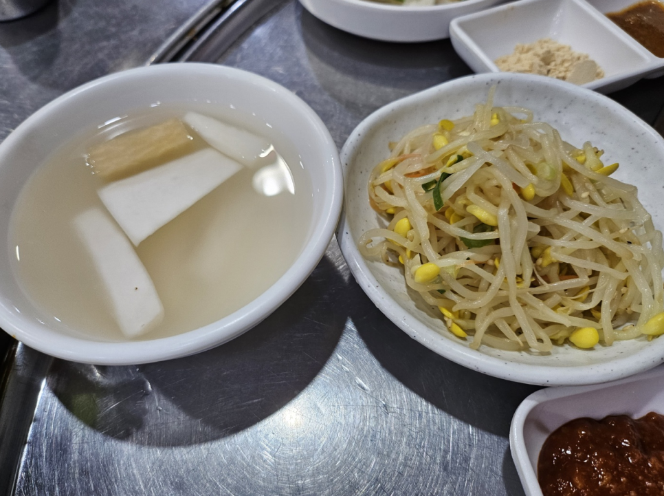 통돼지주먹고기김치두루치기 이미지