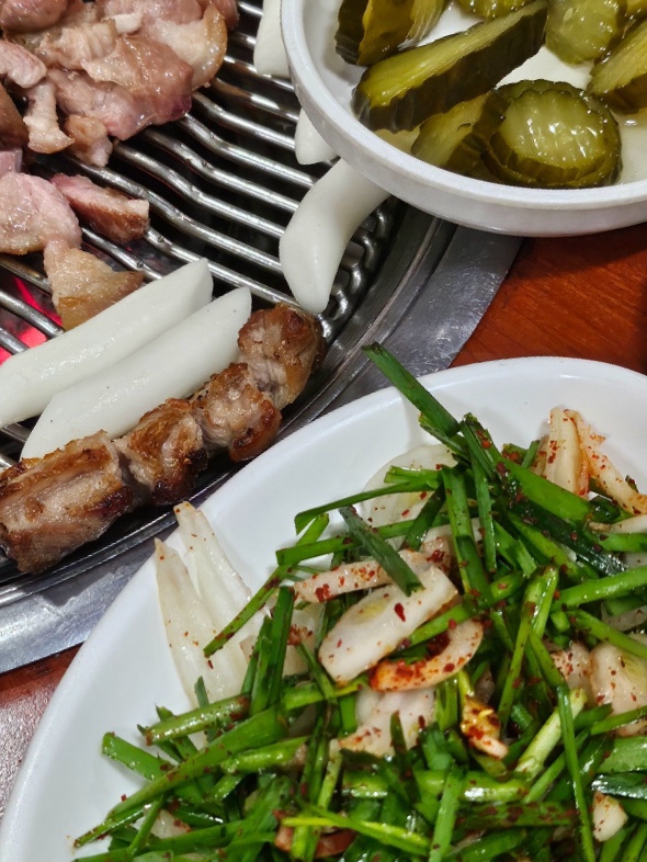 거시기쪽갈비생족발구이 이미지
