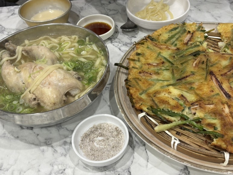 육해공생칼국수 이미지