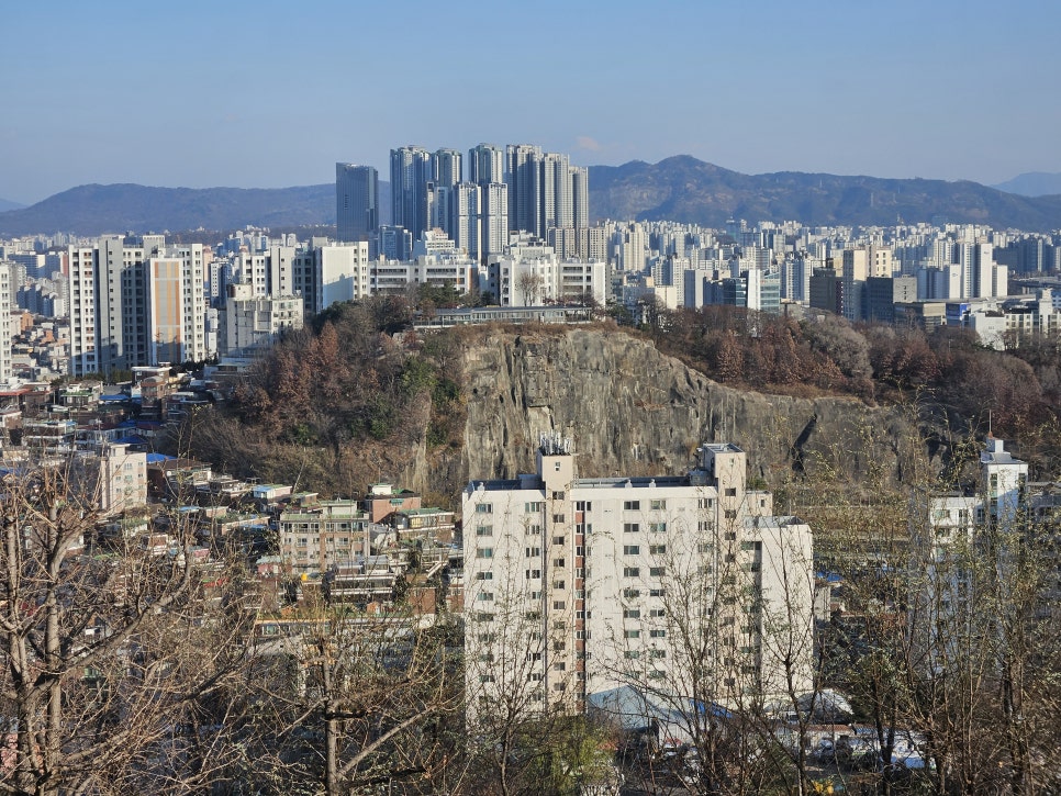 동대문 창신동 절벽마을 채석장 전망대 카페낙타 : 네이버 블로그