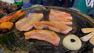 48블럭솥뚜껑삼겹살 이미지