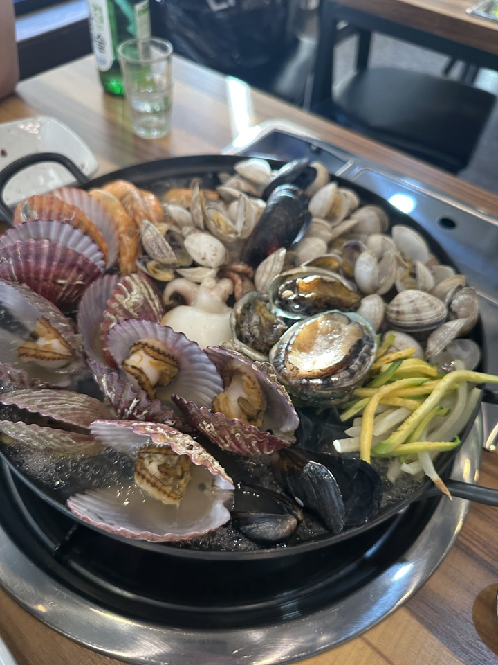동네해물칼국수 이미지