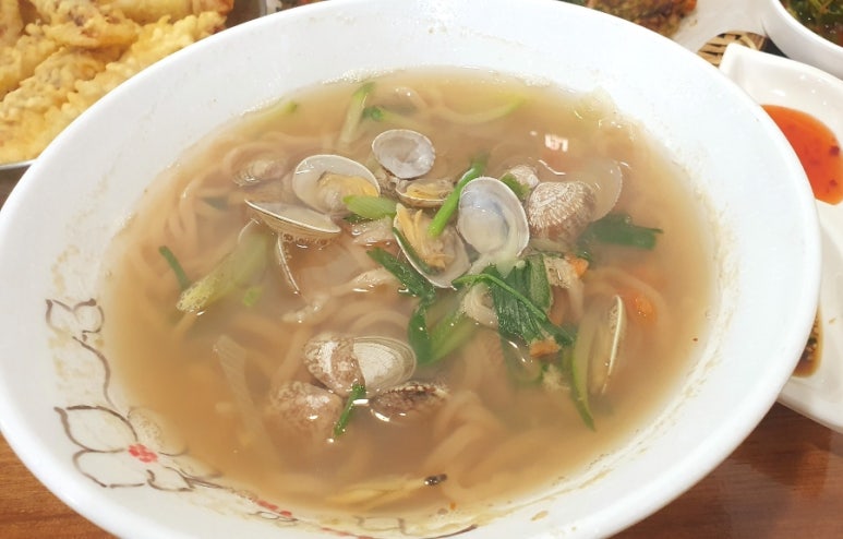 백년초바지락칼국수 이미지