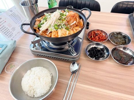 고기듬뿍 김치찌개&김치찜 이미지