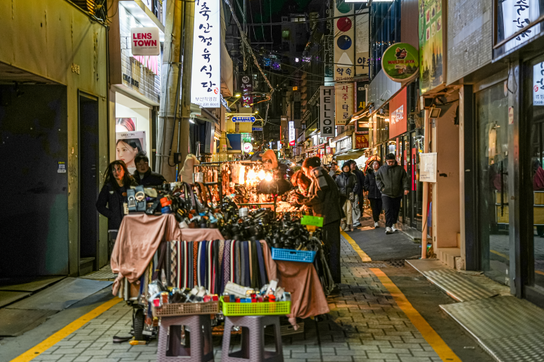 큰집가정식백반 이미지