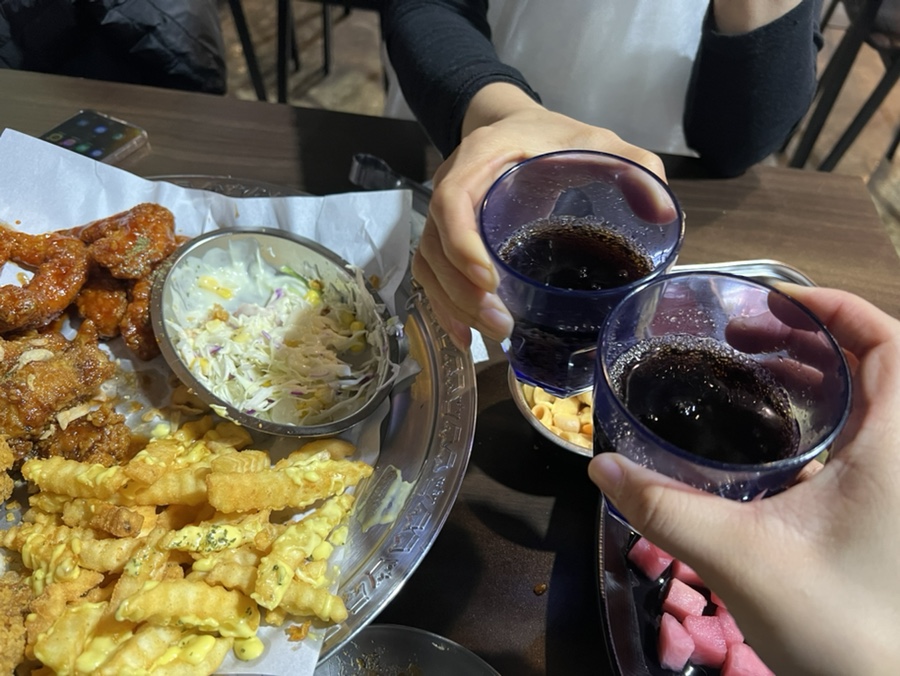 철인7호치킨수완 이미지