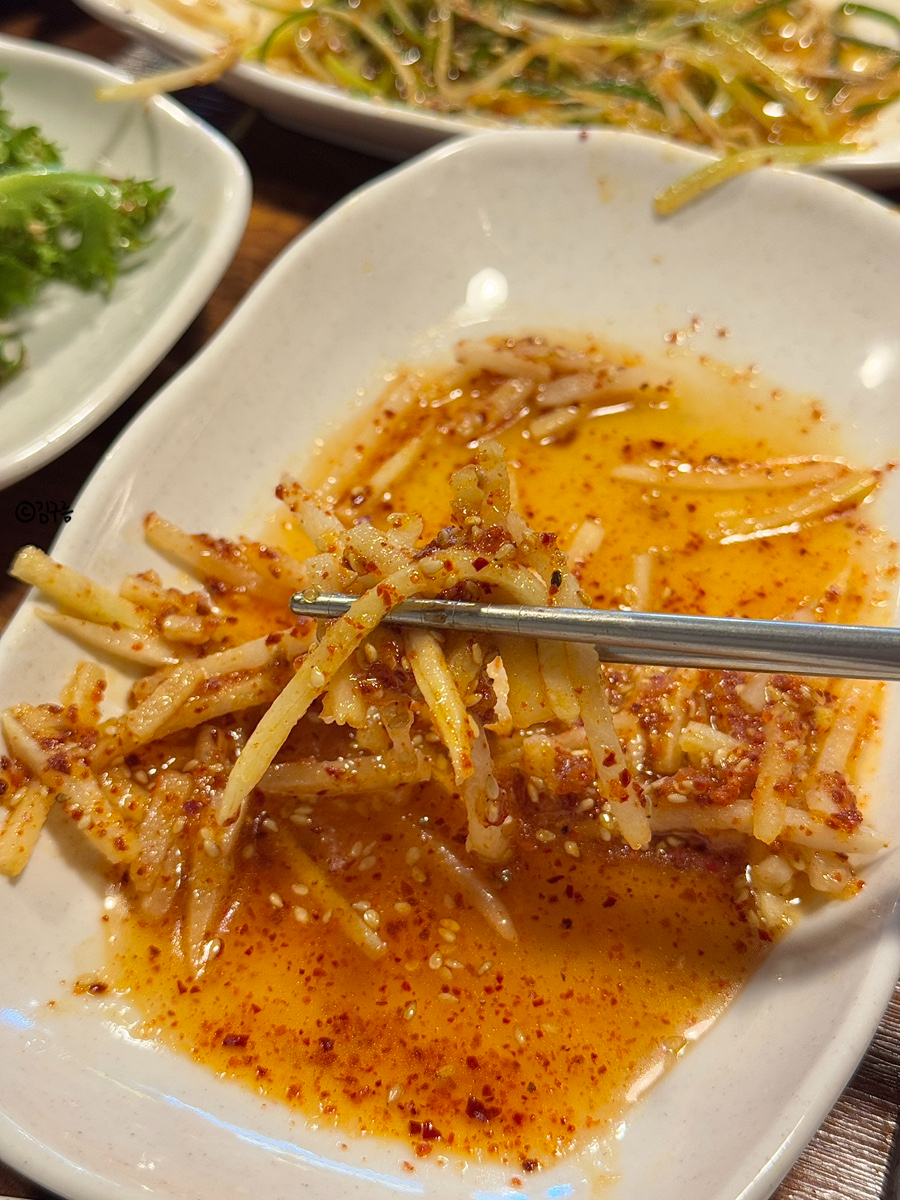 우돈한쌈 이미지