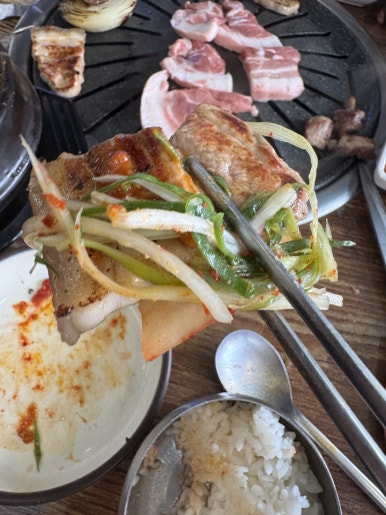 까치생숯불구이 이미지