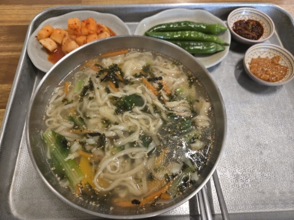 국시랑.손수제비 이미지