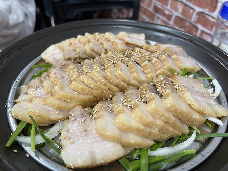 김가네 장군 왕족발 이미지