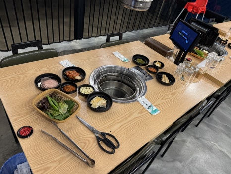 한우프라자식당 이미지