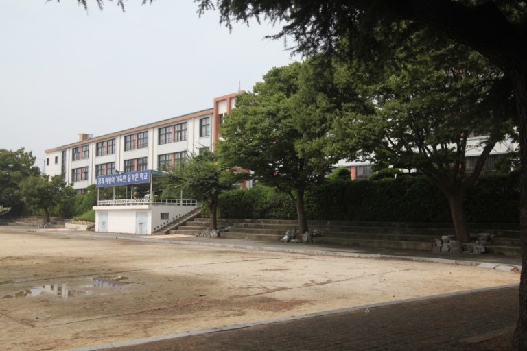 전일중학교 이미지