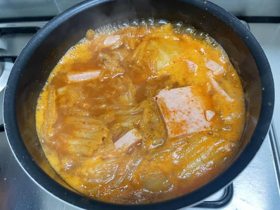 낭만 김치찌개 이미지