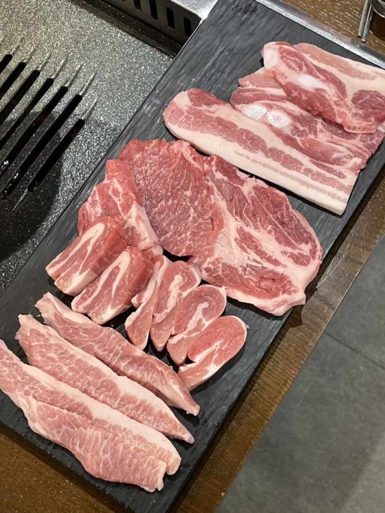 친환경돼지식육식당 이미지