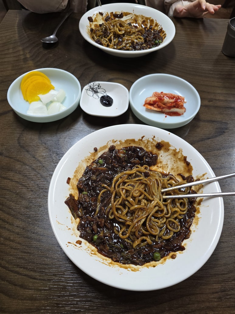 옛날짜장면 이미지