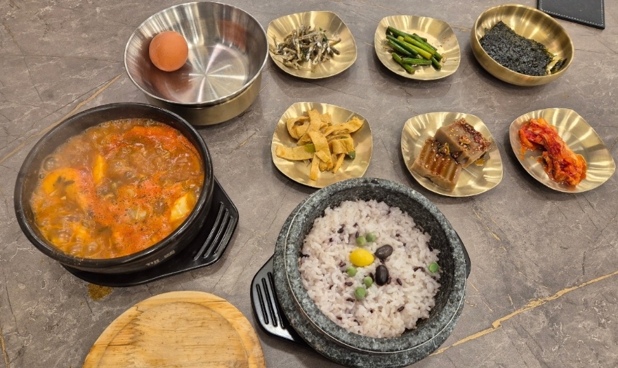 완뚝순두부 이미지
