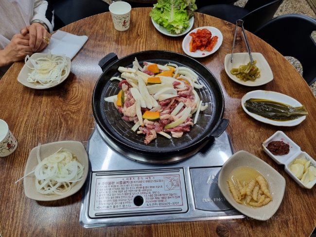 월출산생오리 이미지