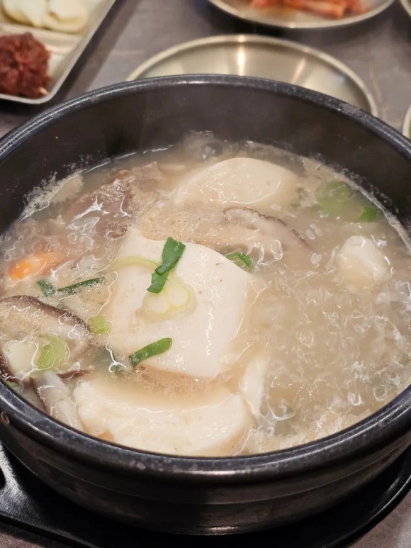 완뚝순두부 이미지