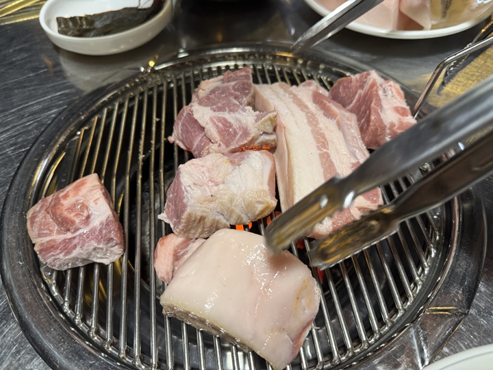 돈사돈 이미지