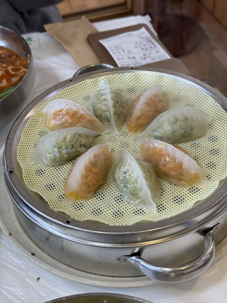 율칼국수 이미지