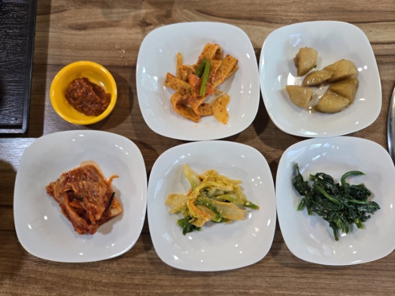범이네 식당 이미지