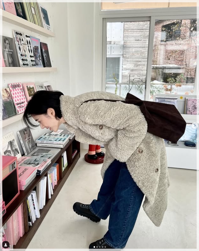 인더로우 이미지