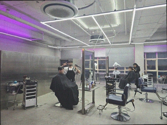온맨즈헤어 이미지