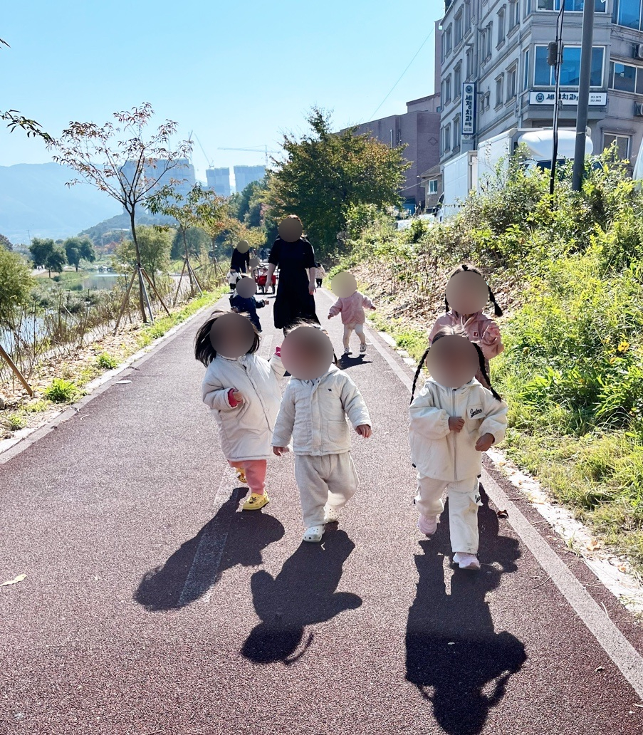 파란하늘 어린이집 이미지