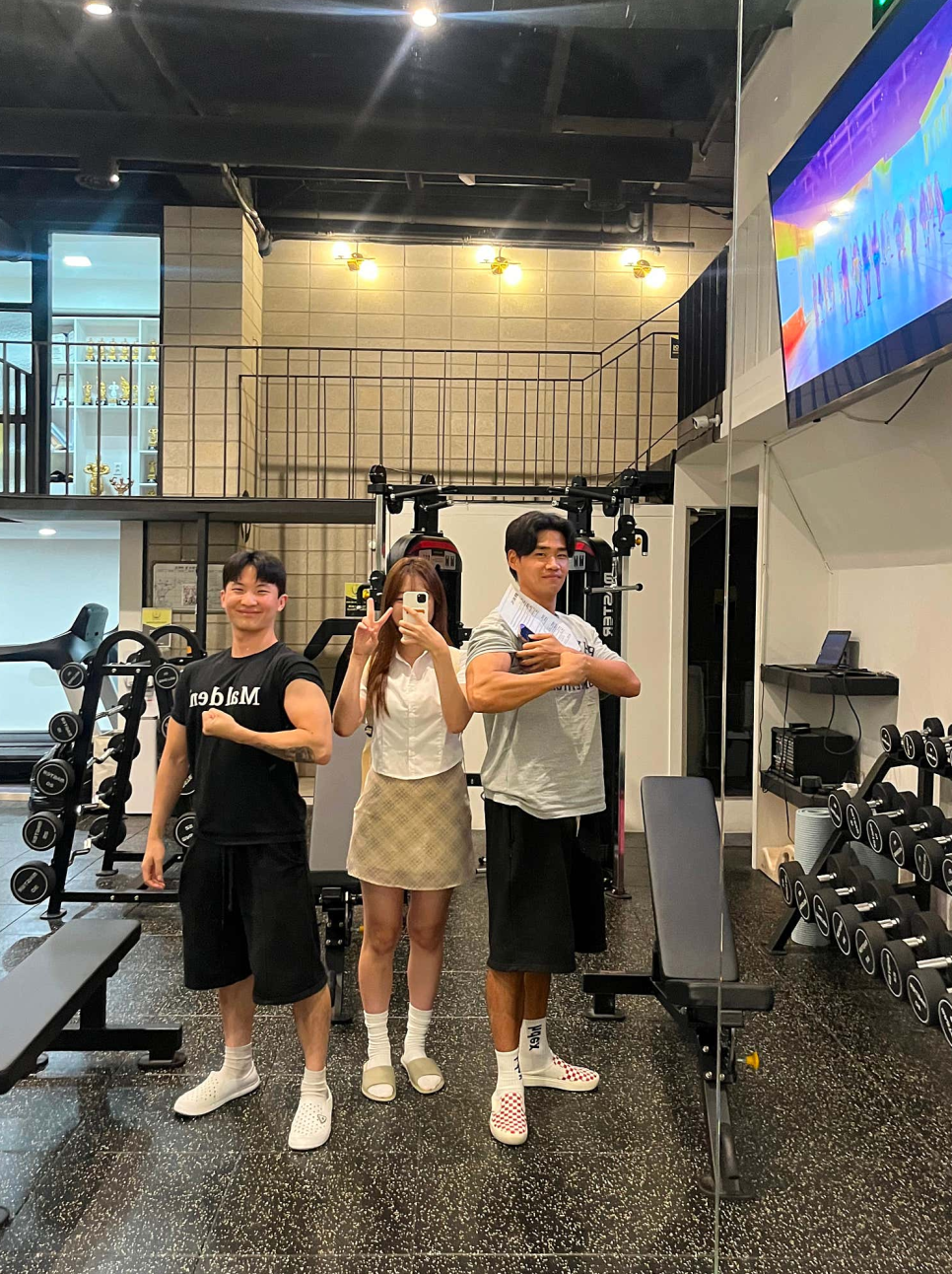 신인규피티스튜디오 이미지