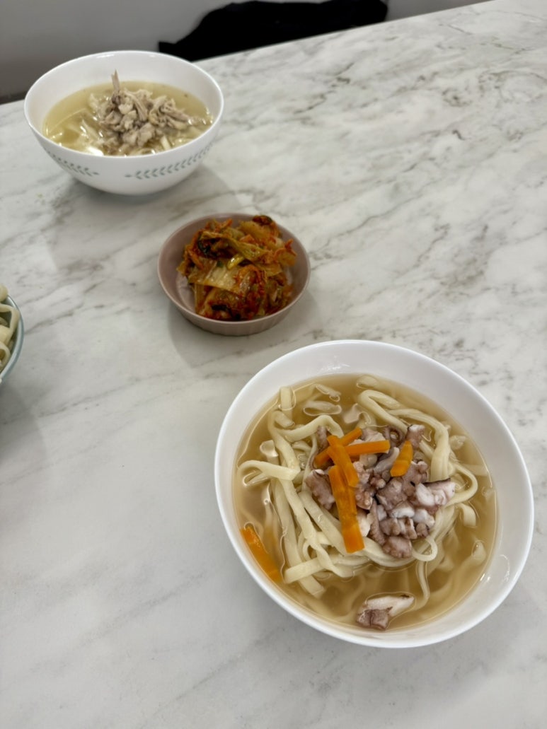 후루룩칼국수집밥 이미지