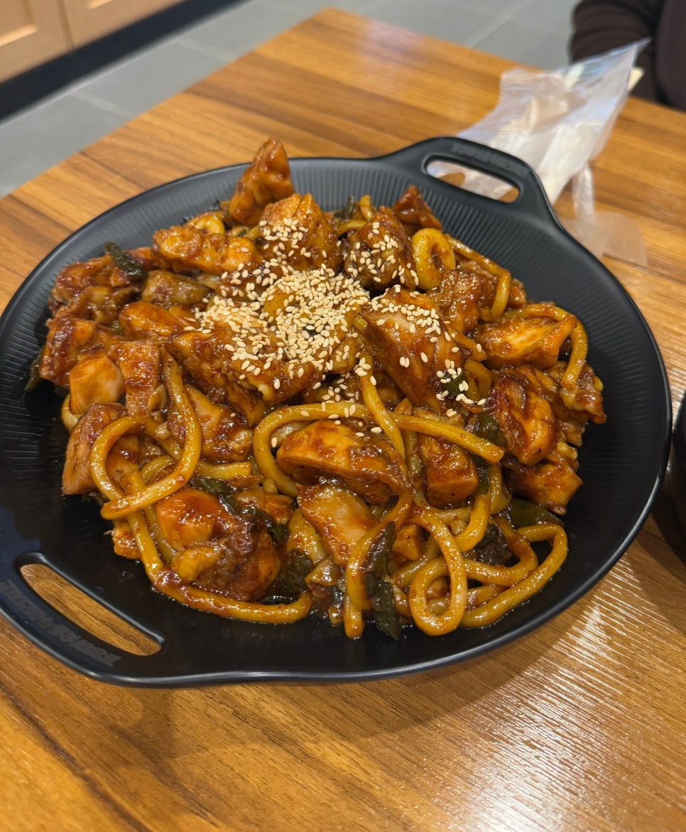 기영이숯불두마리치킨통영 이미지