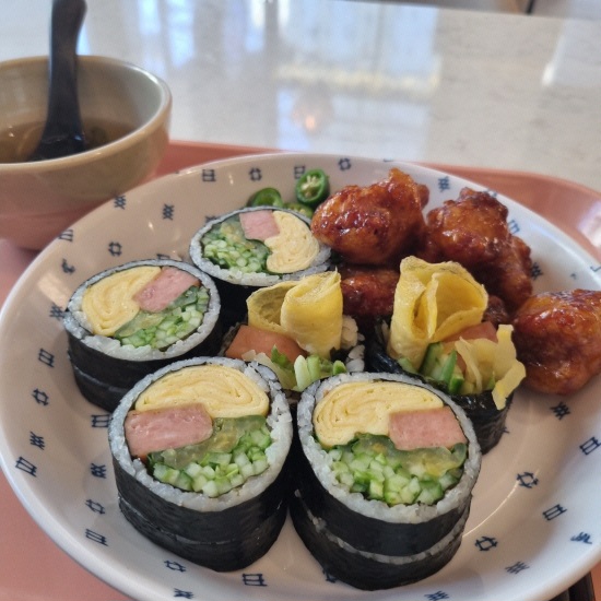 서초김밥 이미지