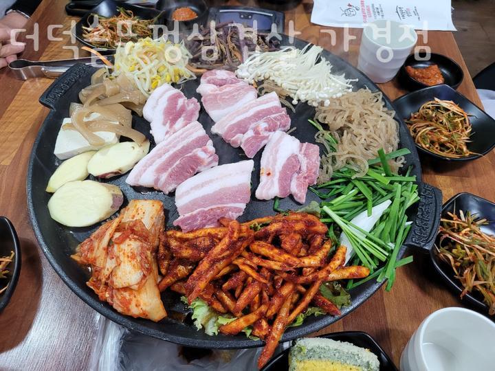 더덕솥뚜껑삼겹살 이미지