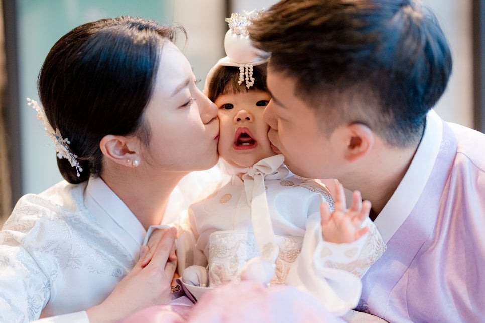 아띠아리 메이크업 이미지