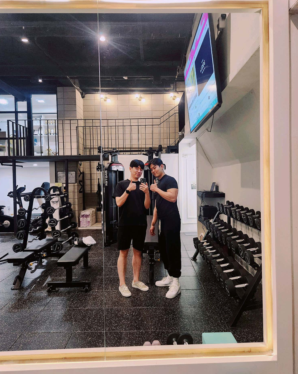 신인규피티스튜디오 이미지