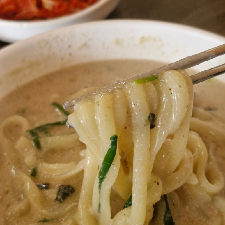 수라손칼국수 이미지