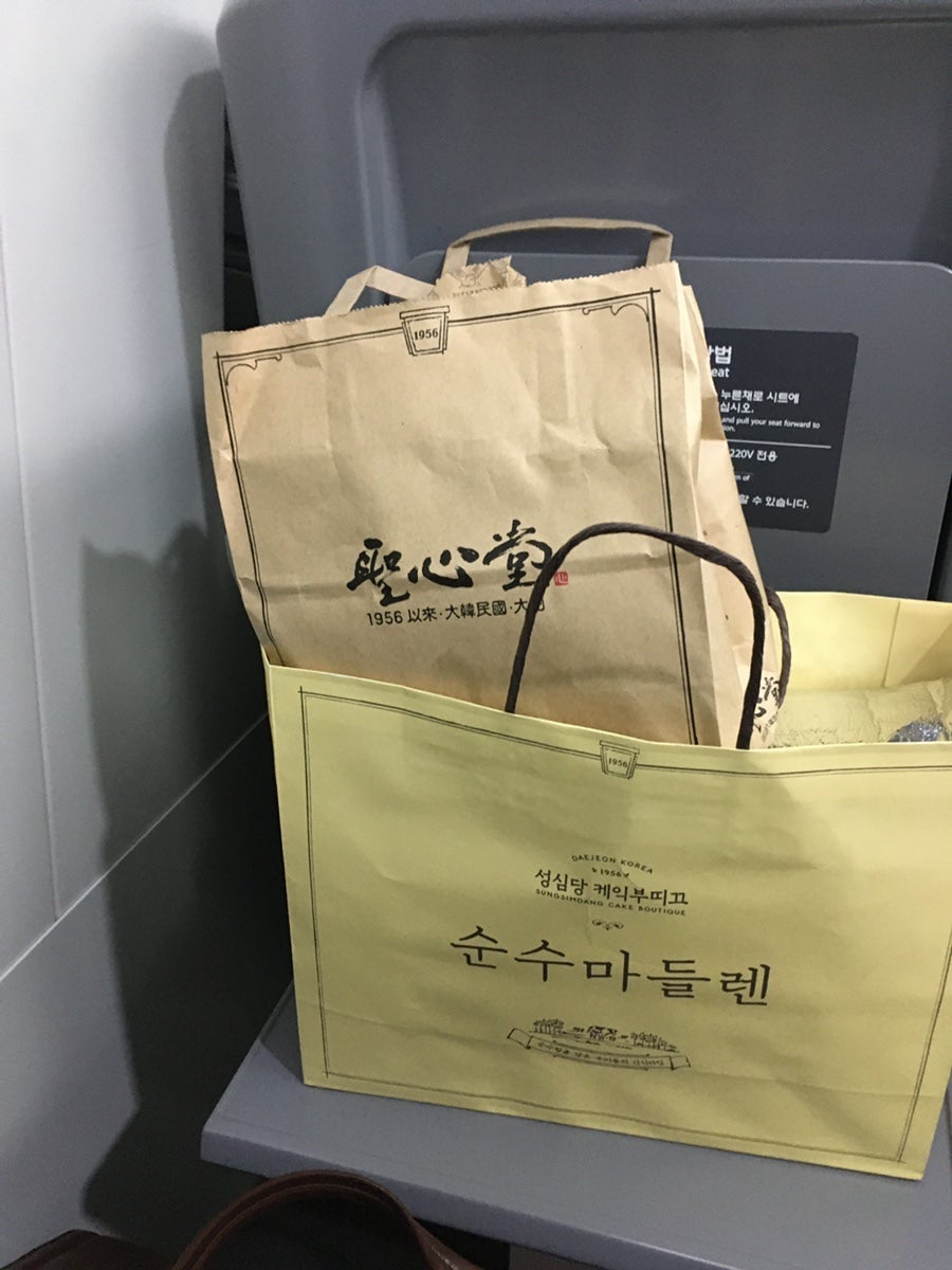 크림브라운아너 이미지
