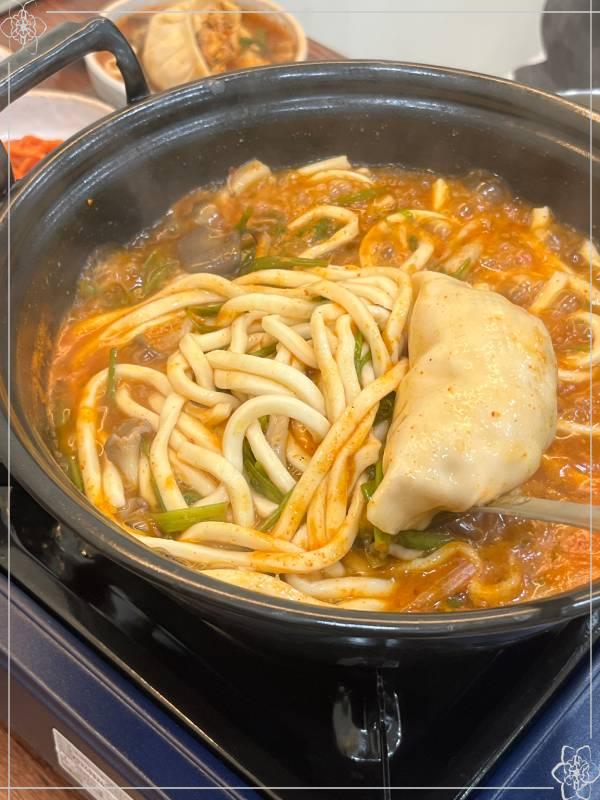 백일칼국수 이미지
