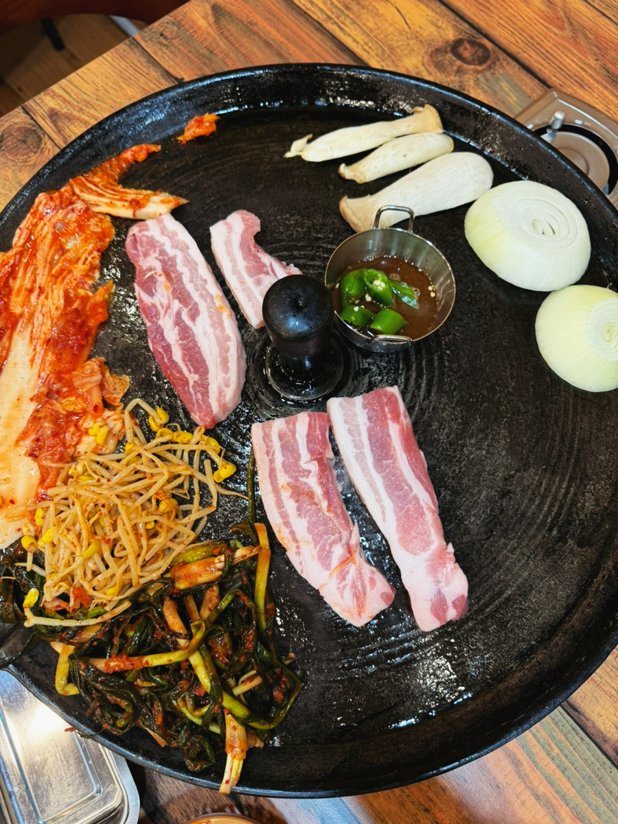 두정쪽파솥뚜껑삼겹살 이미지