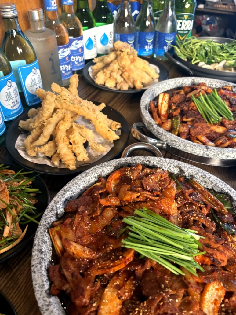 돌판삼겹살 쌈 이미지