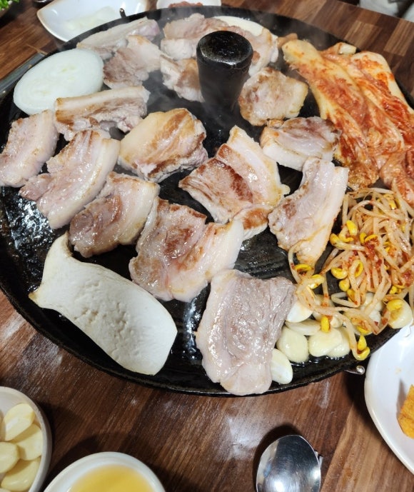 시골솥단지삼겹살 이미지