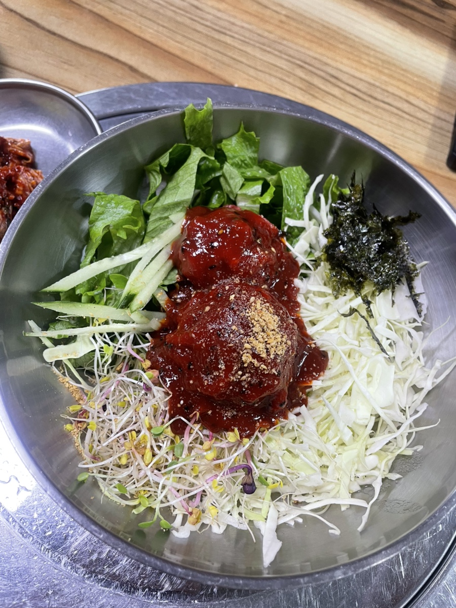 곱빼기육회 이미지