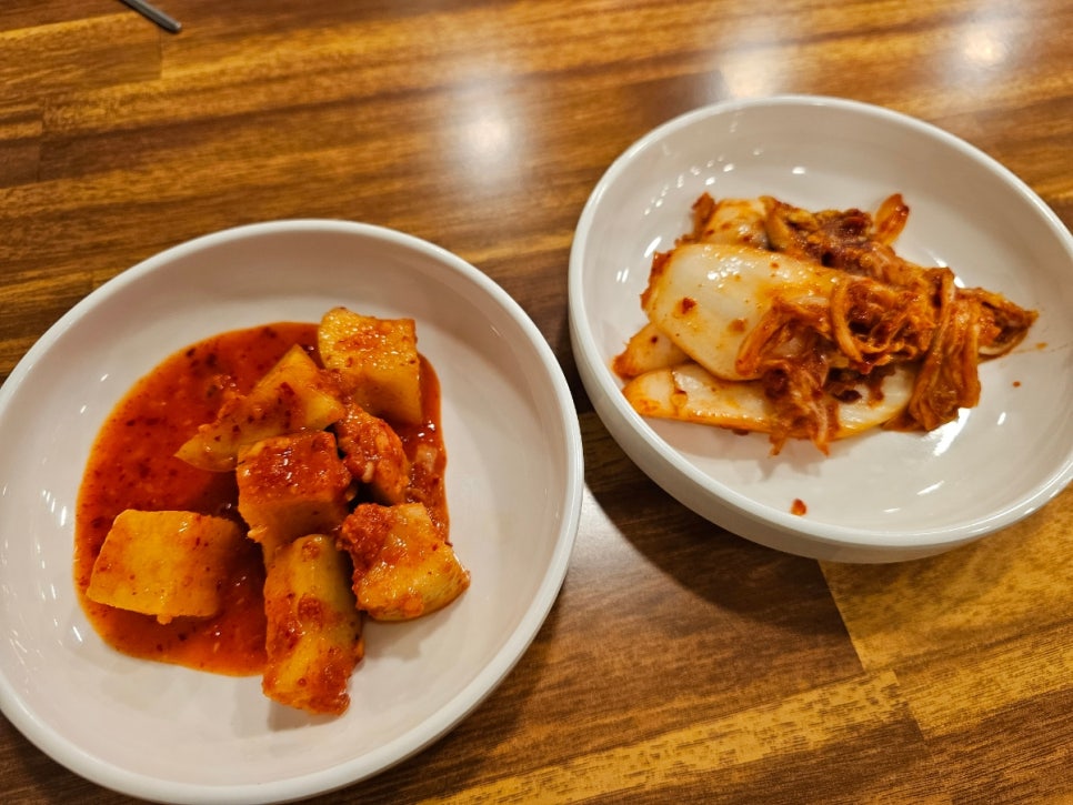 24시 조사부 해물감자탕 순대국 이미지