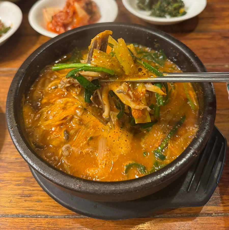 흥부네염소탕 이미지